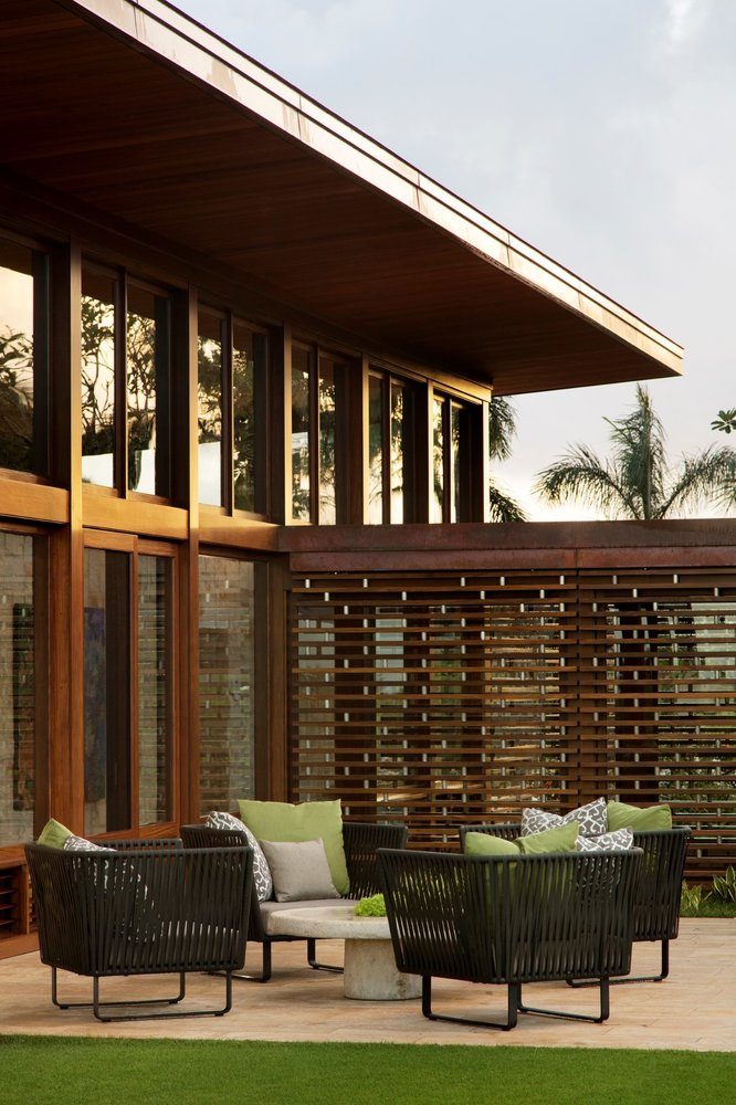 Kalihiwai Ranch Outdoor Seating - Luxury Residential by Philpotts Interiors