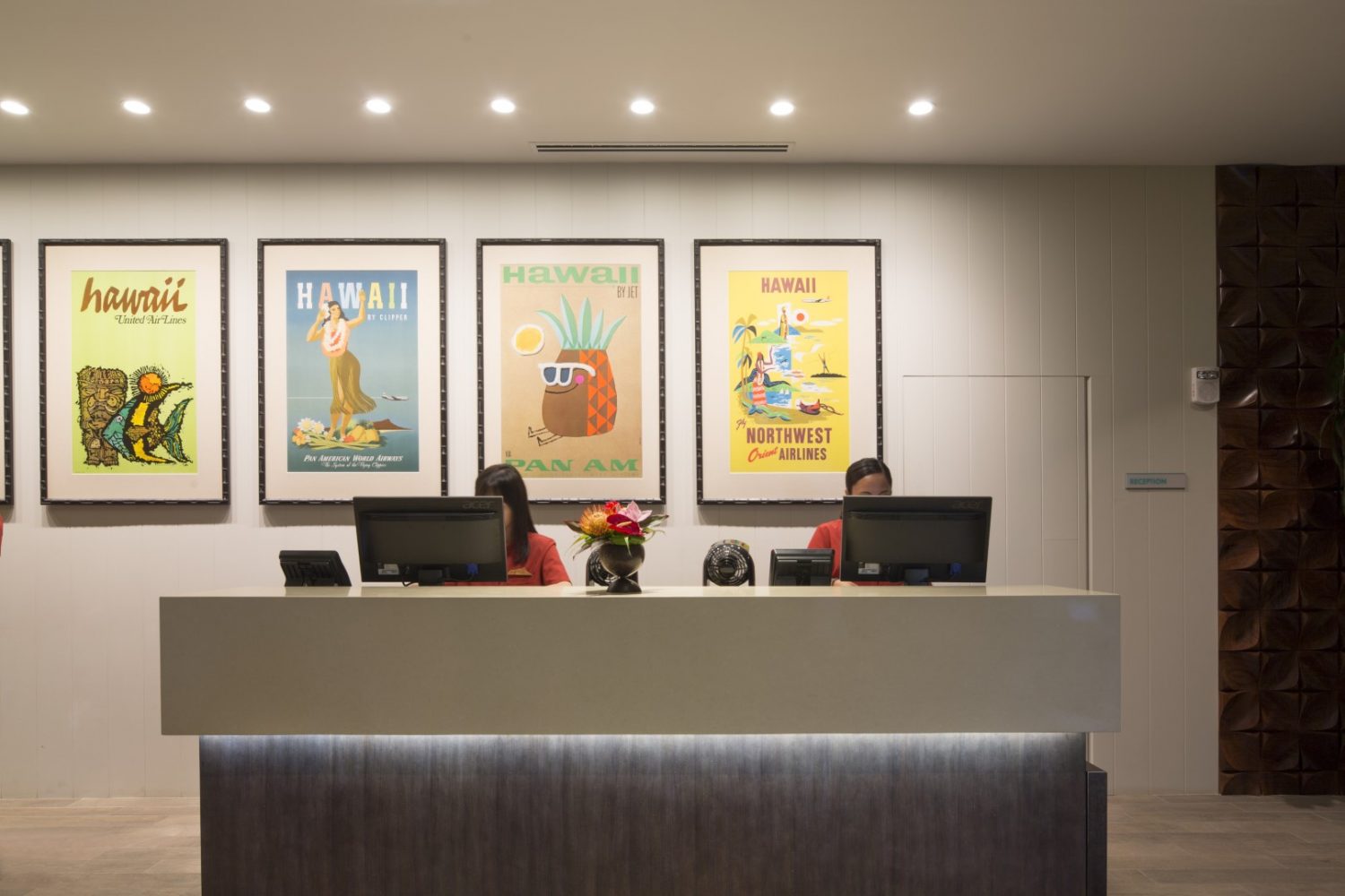 Queen Kapiolani Hotel Concierge Desk - Philpotts Interiors