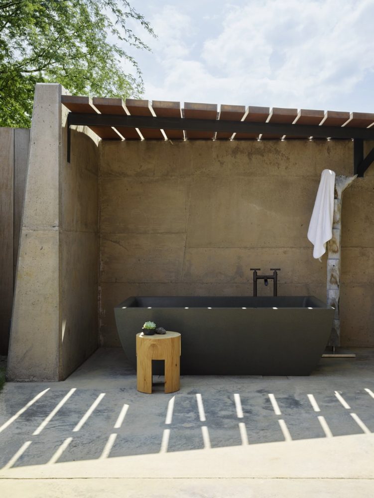 Makani Eka Outdoor Shower - Philpotts Interiors